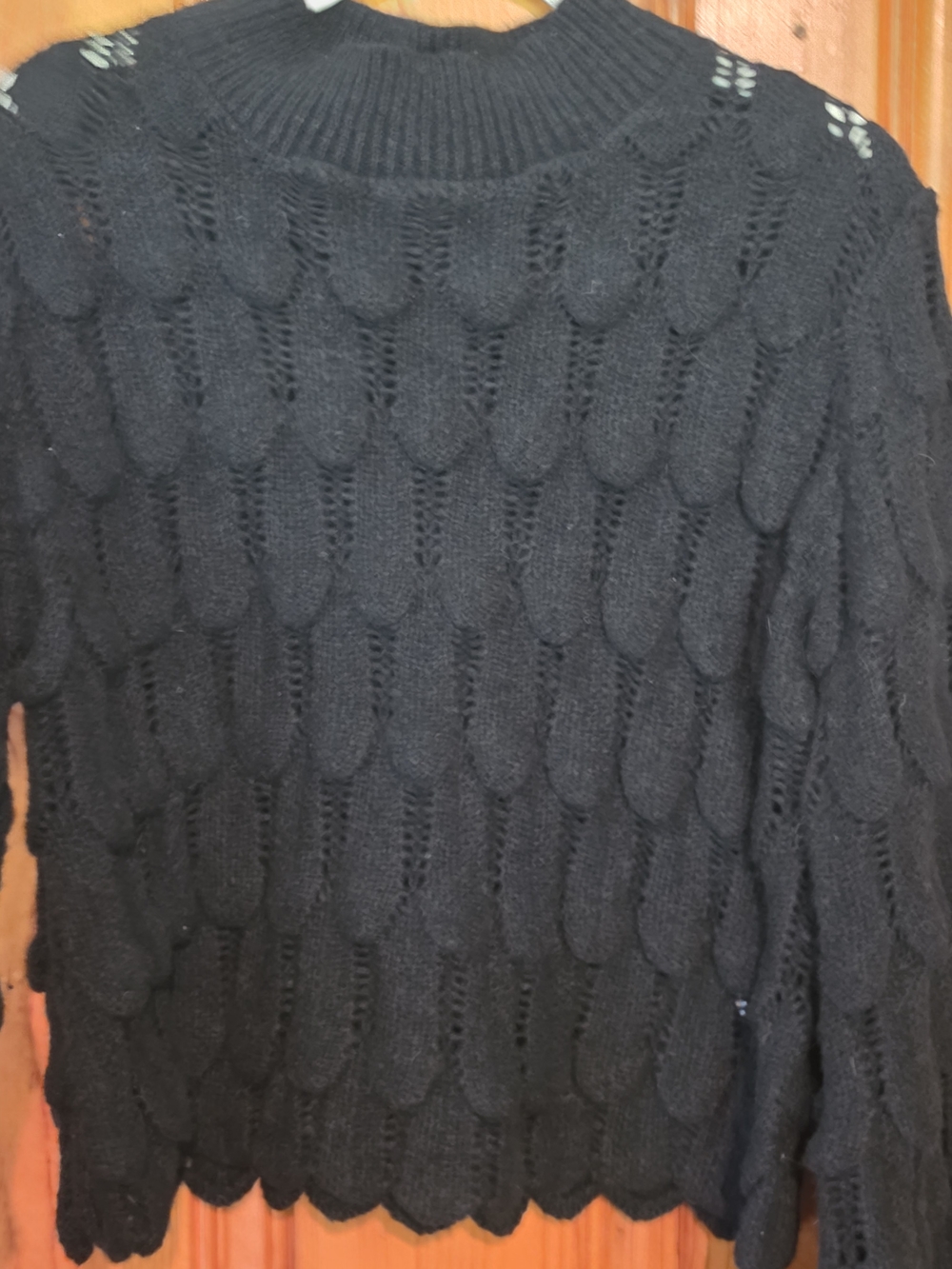 Black Ruffled Long-Sleeve Sweater - Picture 7 of 10
